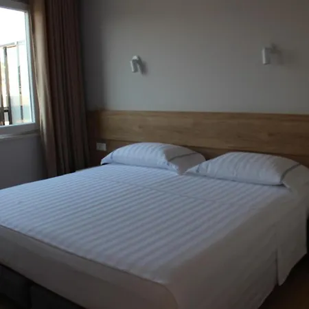 Lake Muse Penthouse Apartamento *